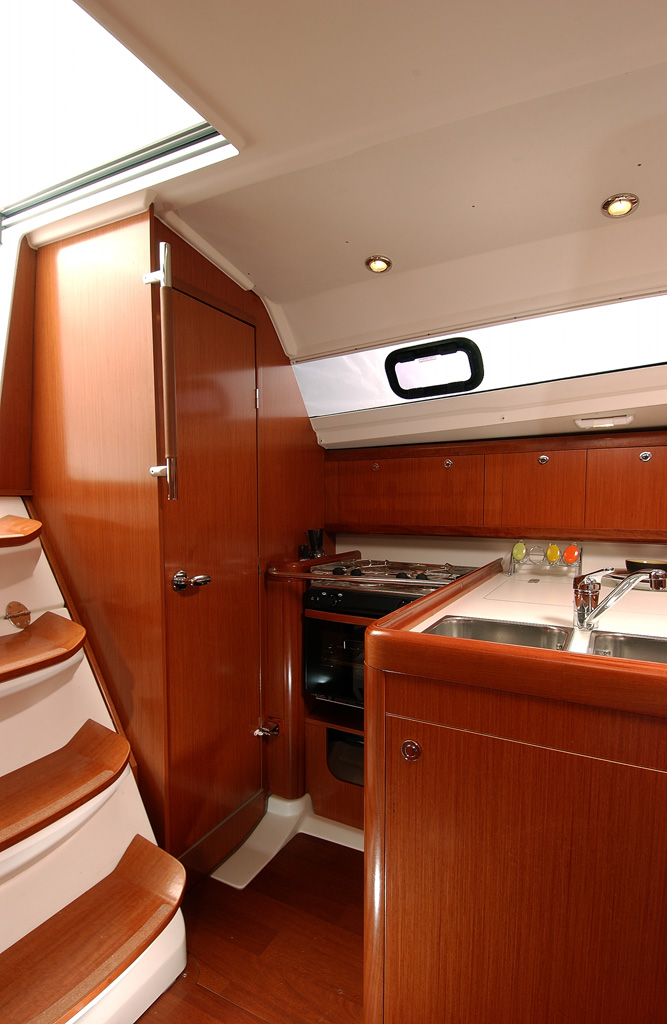 segel charter yacht Oceanis 31 39